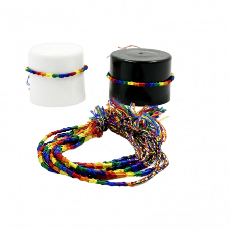 PRIDE - BRACCIALE CON BANDIERA LGTB A FILO FINE